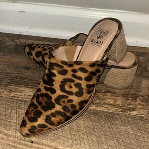 Beast Fashion Faux Suede Leopard Print  Womens 7.5 Slip On- Tan/ Black mules